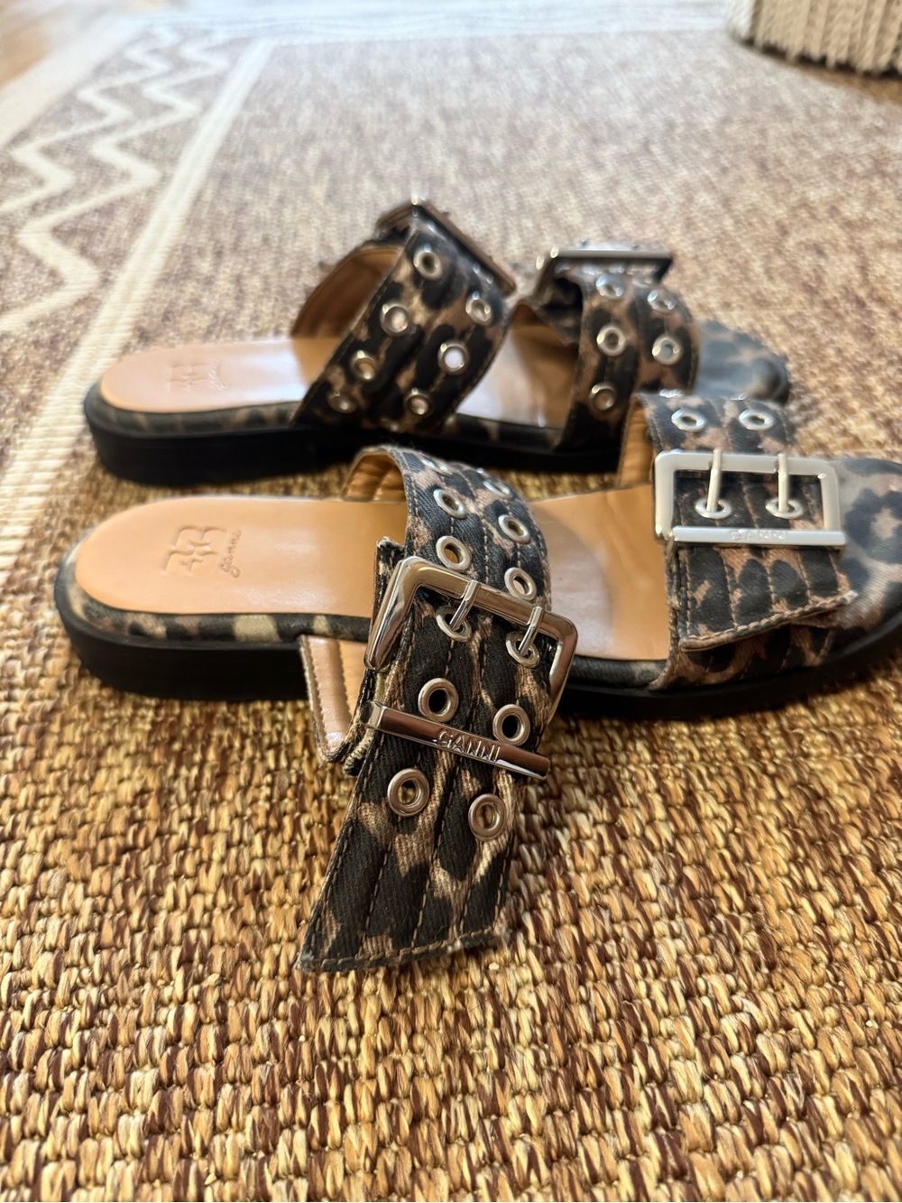 GANNI Leopard Print Buckle Sandals - size 39 - Picture 5 of 7